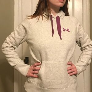 Under armour sweatshirt